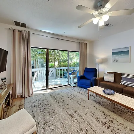 Ocean Breeze 53 Apartment